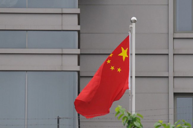 США потребовали закрыть консульство Китая